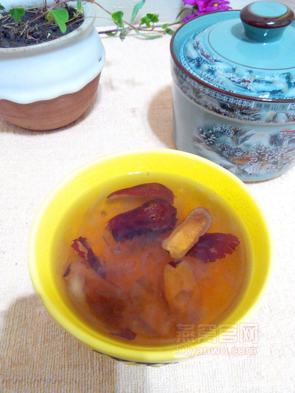 冰糖大枣燕窝的家常做法