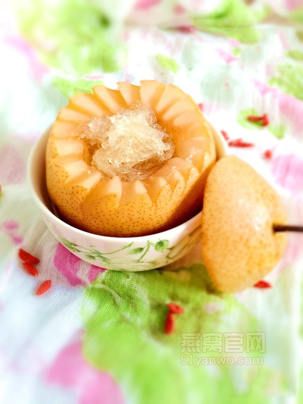 冰糖雪梨炖燕窝的菜谱