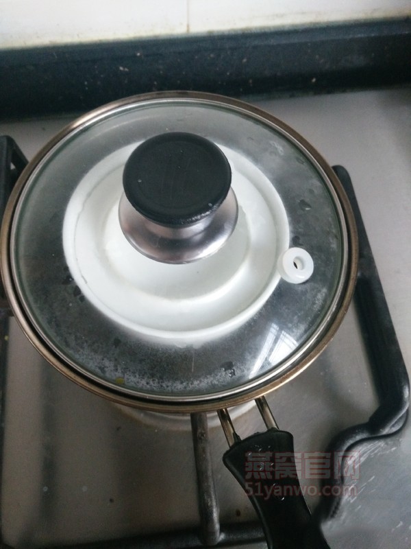 草莓牛奶燕窝家常做法