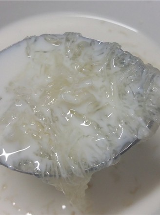 牛奶冰糖炖燕窝的做法