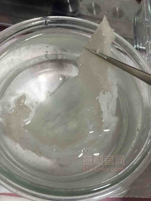 雪梨莲子燕窝的食谱