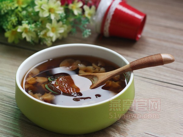 桂圆红枣炖燕窝的制作方法