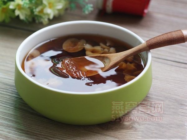 桂圆红枣炖燕窝的制作方法