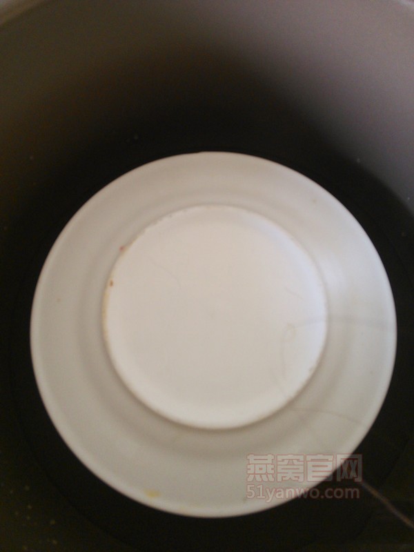 蔓越莓牛奶炖燕窝的做法