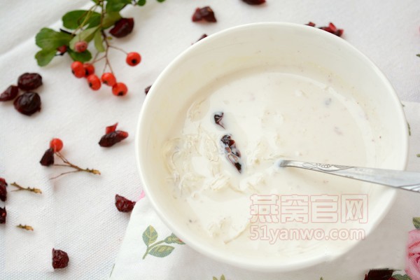 蔓越莓牛奶炖燕窝家常做法