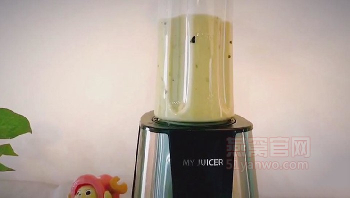 牛油果燕窝奶昔家常做法