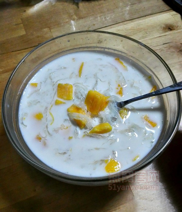 水果牛奶燕窝羹的做法