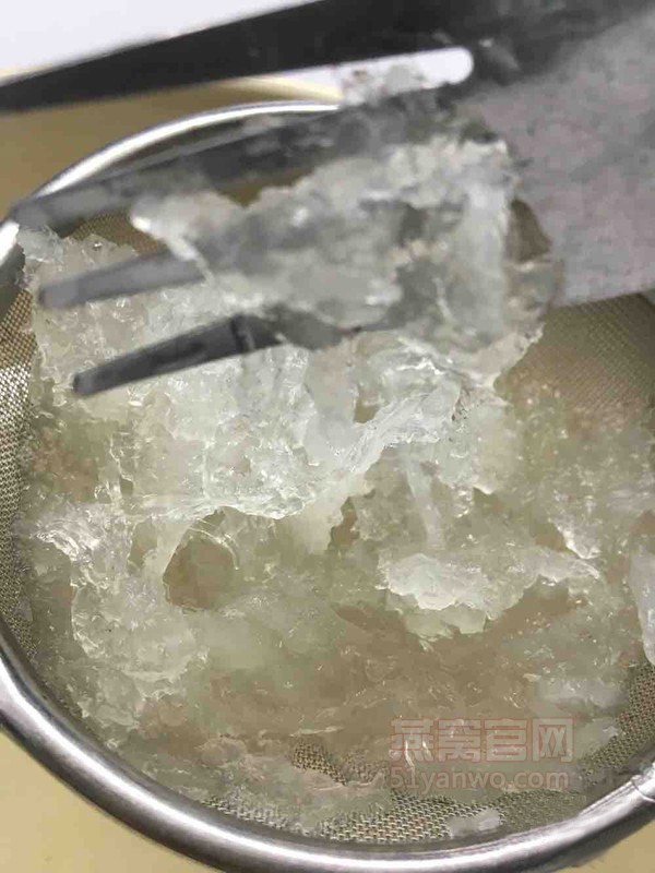 泰国小菠萝鲜奶燕窝家常做法
