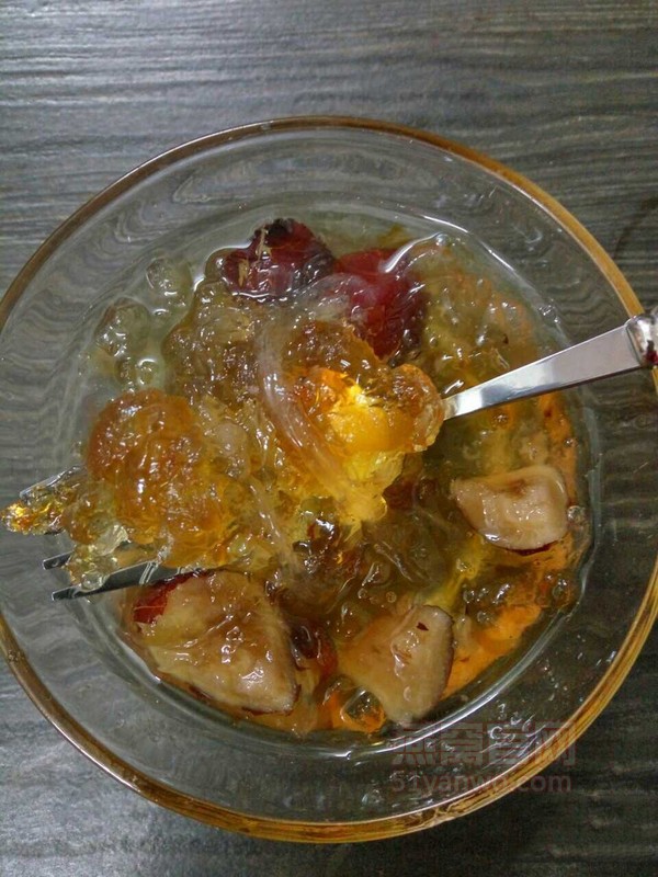 桃胶红枣炖燕窝的菜谱