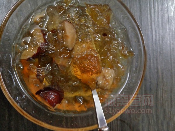 桃胶红枣炖燕窝的菜谱