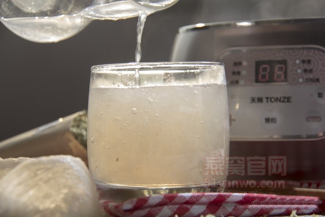 雪梨蜂蜜燕窝水的菜谱