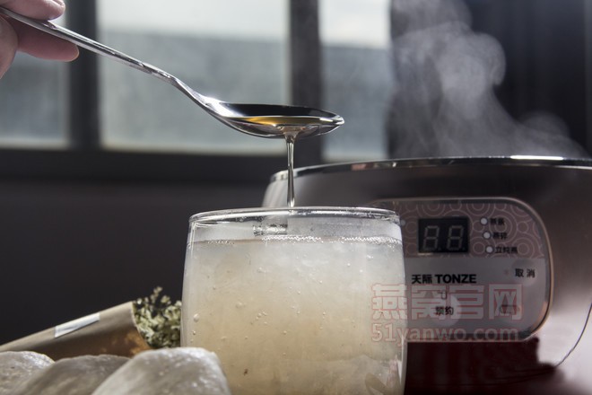 雪梨蜂蜜燕窝水的制作方法