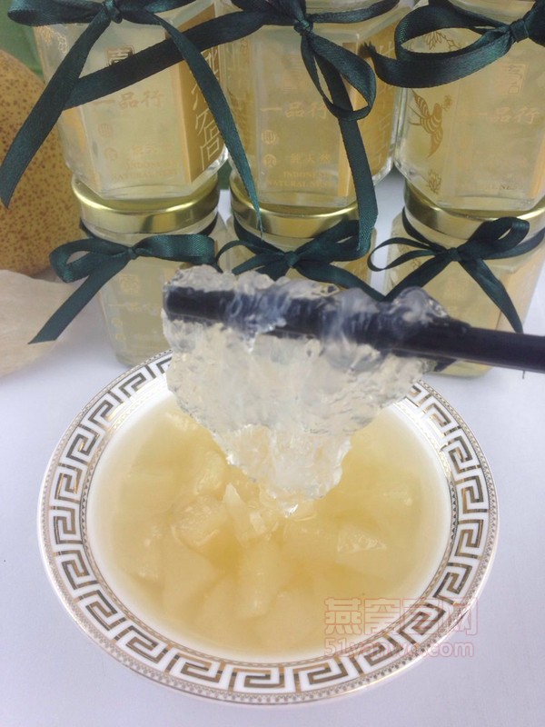 雪梨雪耳炖燕窝的菜谱