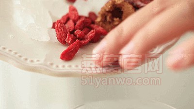 燕窝的三种好吃做法~顺便教你识别好燕窝的制作方法