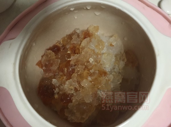 如何做燕窝桃胶炖
