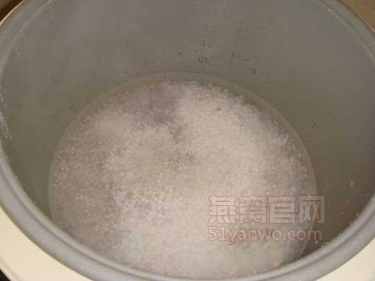燕窝椰奶西米露的菜谱