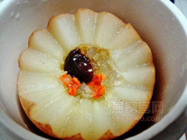 燕窝蒸雪梨的菜谱